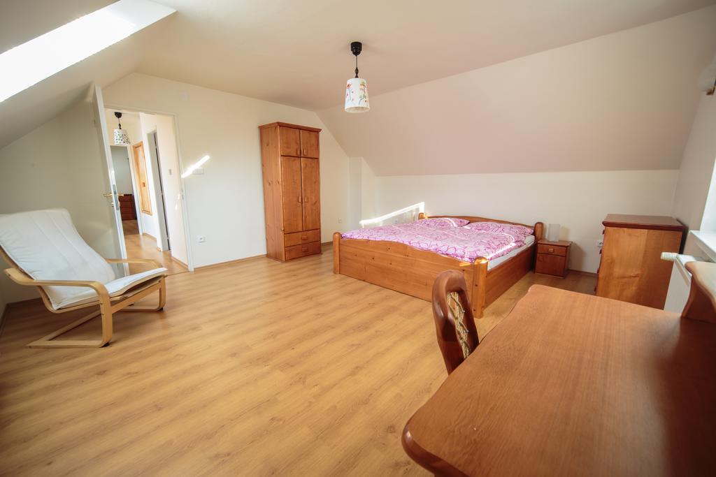 Apartmanovy Dom River Blatnica ภายนอก รูปภาพ