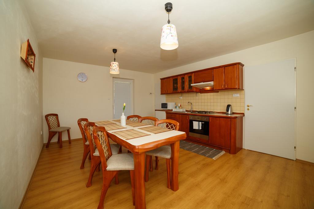 Apartmanovy Dom River Blatnica ภายนอก รูปภาพ