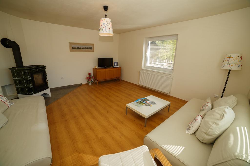 Apartmanovy Dom River Blatnica ภายนอก รูปภาพ